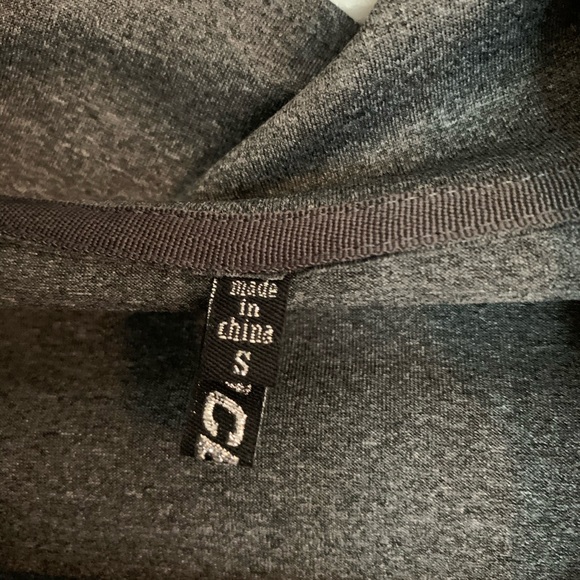 Running Jacket - Picture 2 of 3